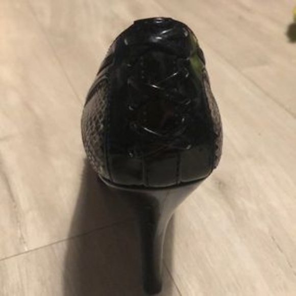 Size 9.5 Michael Michael Kors Platform Pumps - Picture 3 of 4